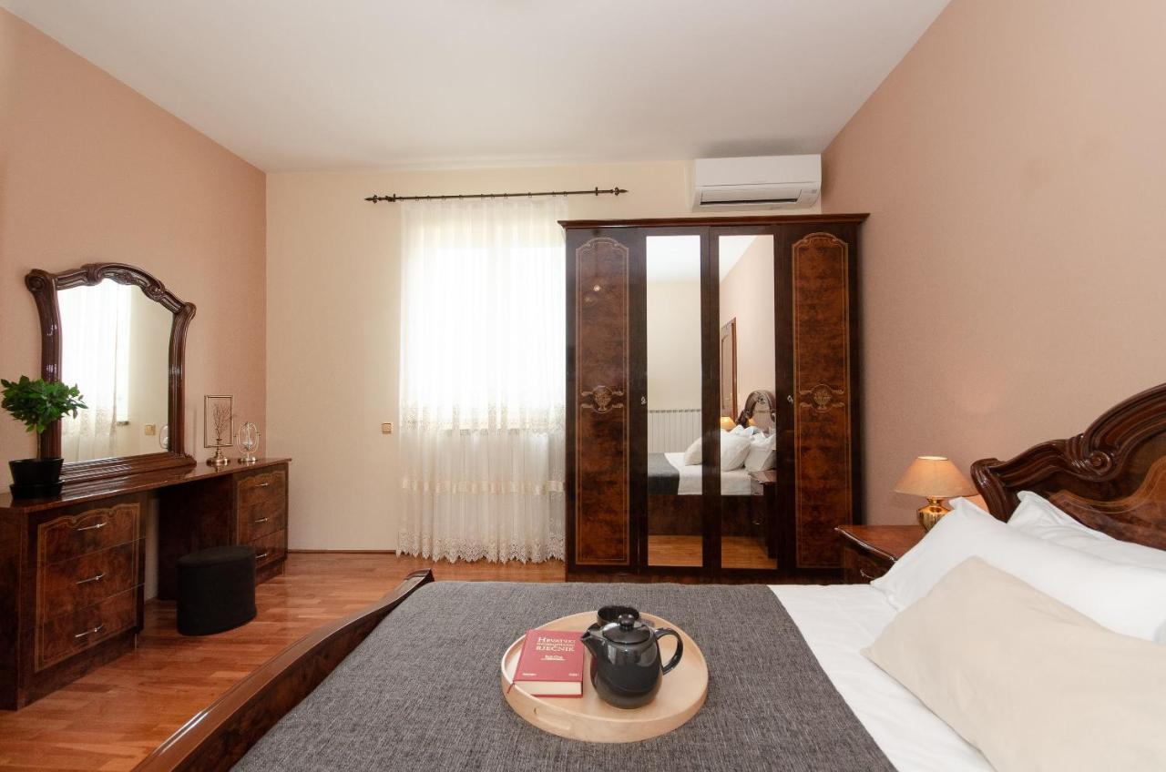 Villa Juliana Rovinj Bagian luar foto