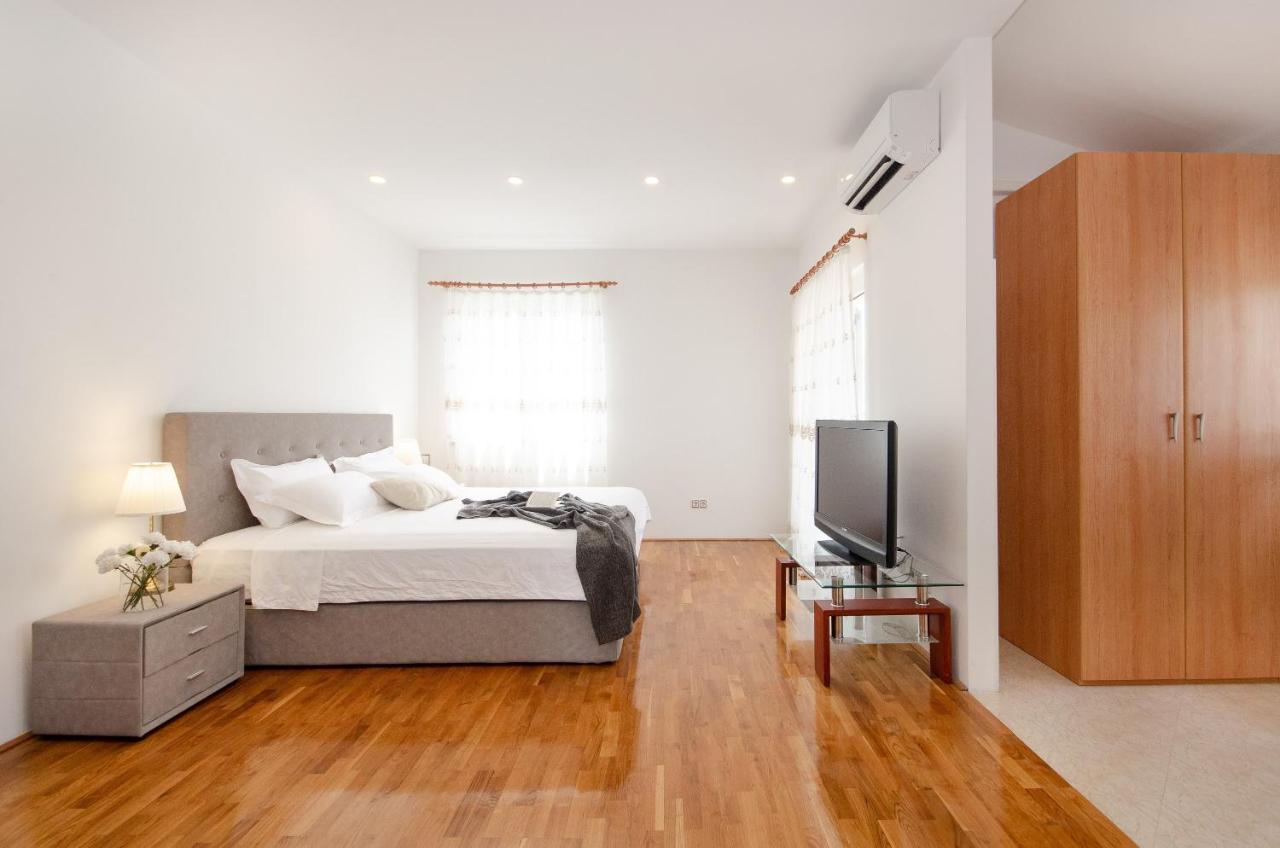 Villa Juliana Rovinj Bagian luar foto