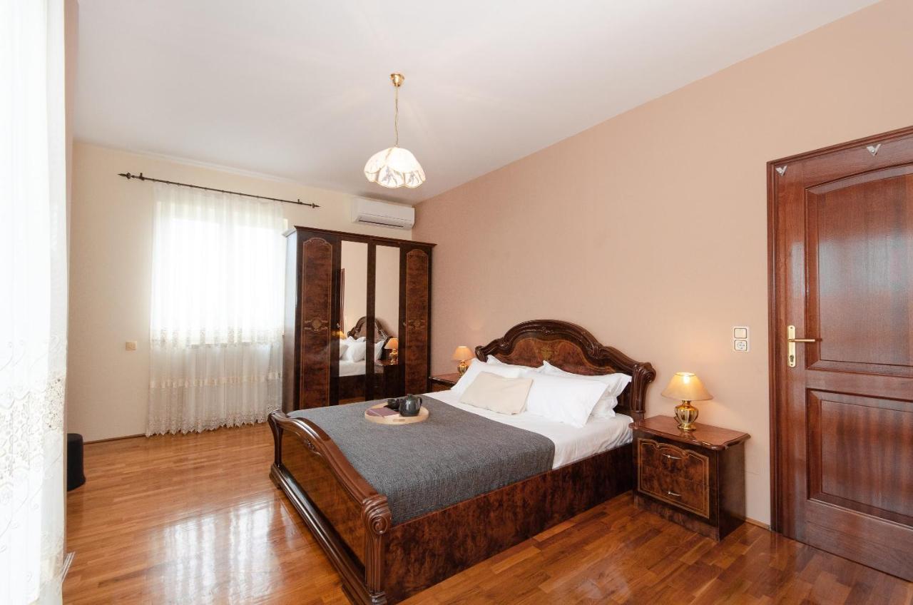 Villa Juliana Rovinj Bagian luar foto